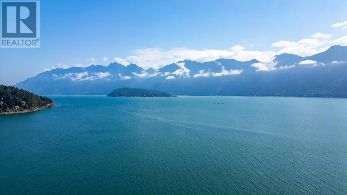 Bowen Island, BC V0N1G1,1345 CATALINA ROAD
