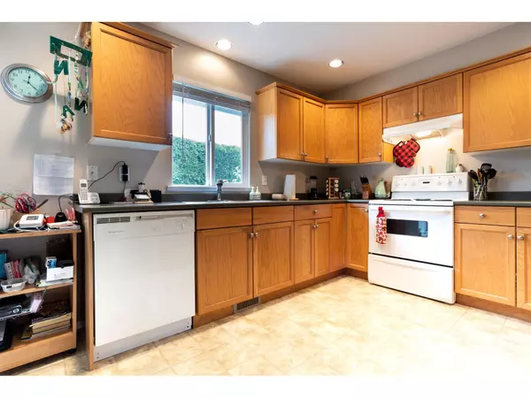 Chilliwack, BC V2P5S4,9472 WOODBINE ST #8
