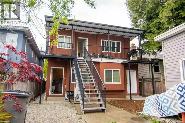 Vancouver, BC V5W2H4,728 E 49TH AVENUE