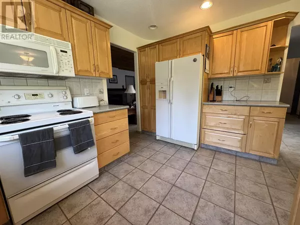 Williams Lake, BC V2G5B5,465 GLEN DRIVE
