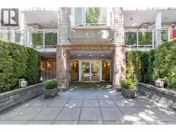 2373 ATKINS AVE #302, Port Coquitlam, BC V3C1Y7