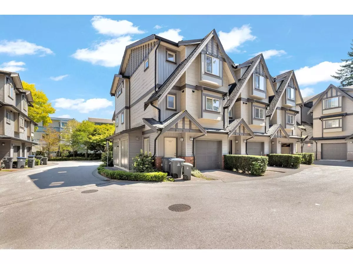Surrey, BC V3W2N6,13368 72ND #110