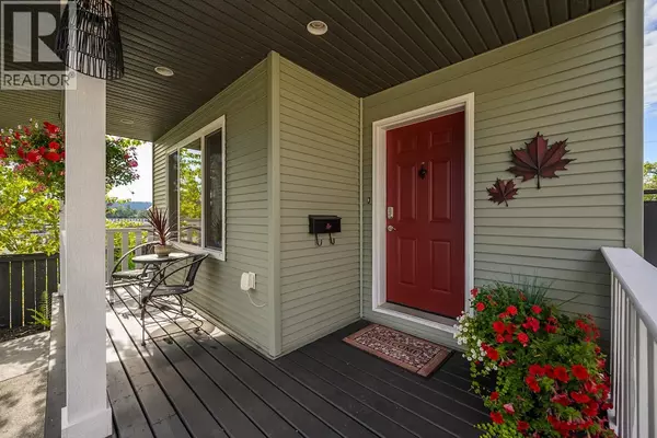 Prince George, BC V2M1P8,1807 12TH AVENUE
