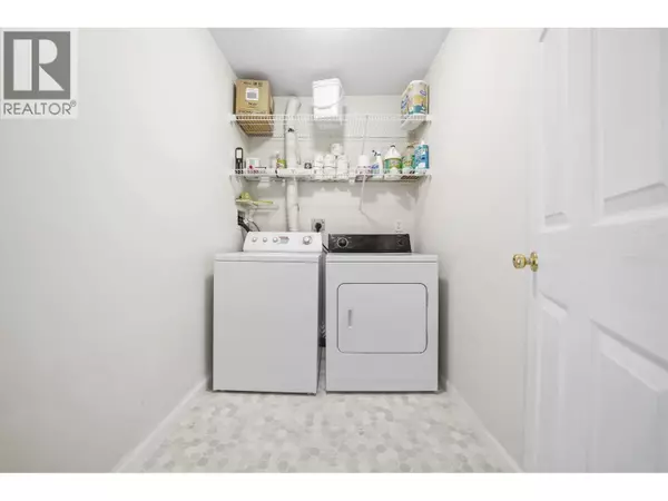 Port Coquitlam, BC V3C6L7,2678 DIXON ST #301