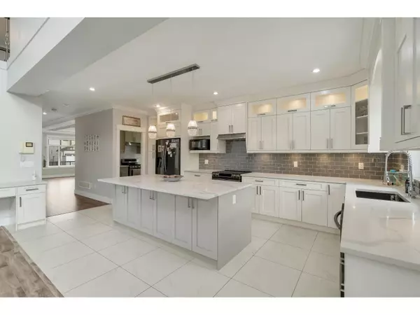 Abbotsford, BC V4X0B8,27687 RAILCAR CRESCENT