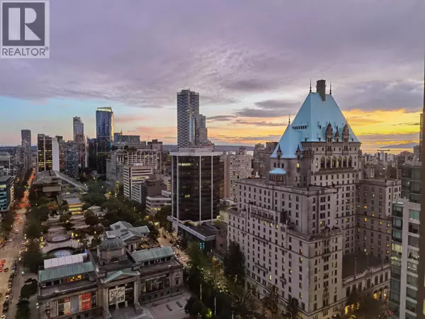 667 HOWE ST #2405, Vancouver, BC V6C0B5