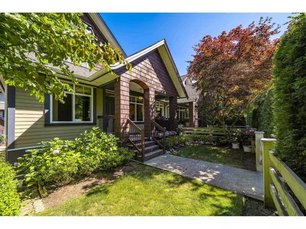 15977 26 #8, Surrey, BC V3Z2W7