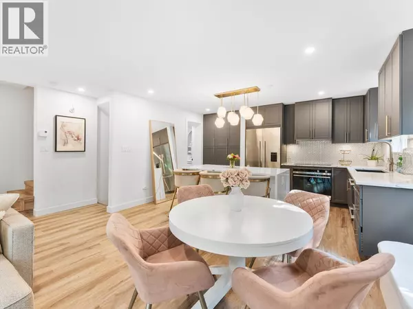 North Vancouver, BC V7P1R3,848 W 16TH STREET