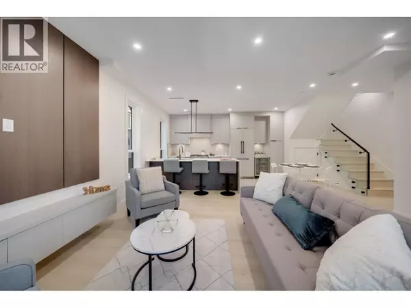 3836 West 8TH AVE #1, Vancouver, BC V6R1Z4