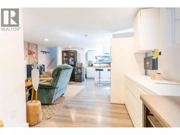 Delta, BC V4K1R9,4485 West RIVER RD #2