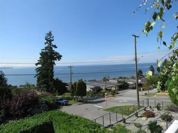 White Rock, BC V4B2H6,14815 HARDIE AVENUE