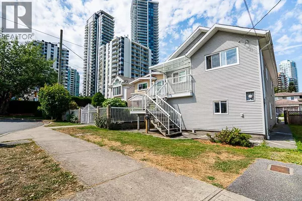 Burnaby, BC V5H3E5,5959 MCMURRAY AVENUE