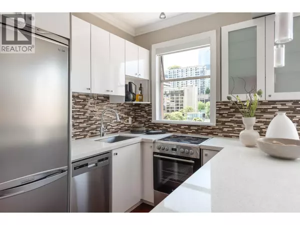 Vancouver, BC V6Z1X6,777 BURRARD ST #55