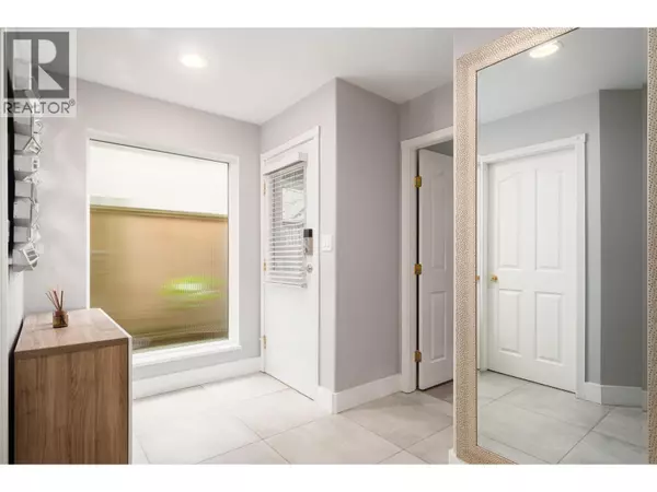North Vancouver, BC V7M1H5,136 West 4TH ST #D
