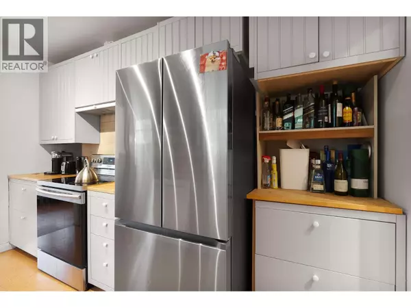 West Vancouver, BC V7V2M1,3548 CREERY AVENUE