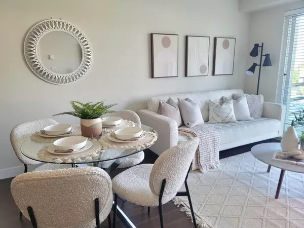 Surrey, BC V3Z2L6,15775 CROYDON #309