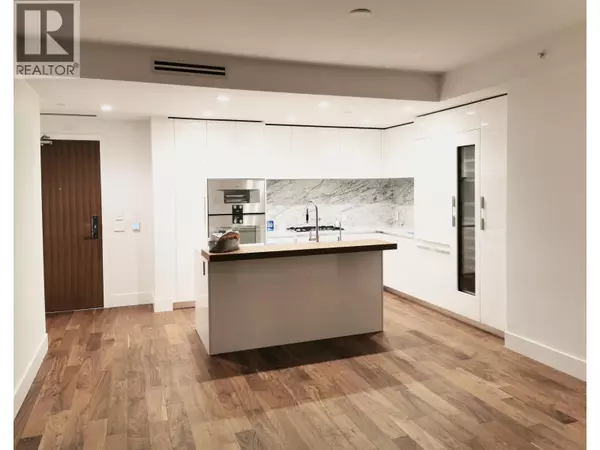 Vancouver, BC V5X0J4,375 West 59TH AVE #204