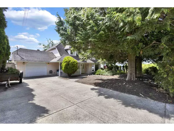 Delta, BC V4C2B9,11318 82 AVENUE