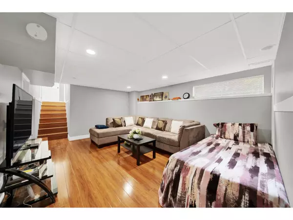 Surrey, BC V3X1R4,6324 130B STREET