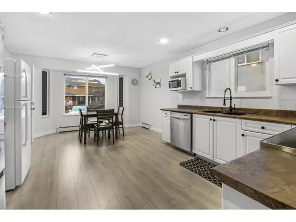 Surrey, BC V3S3M6,8213 152 STREET
