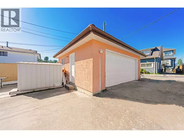 Vancouver, BC V5X1P7,75 E 56TH AVENUE
