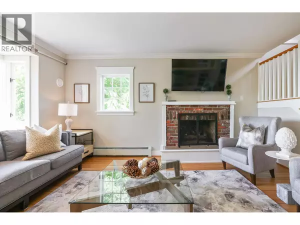 West Vancouver, BC V7V2T5,2678 OTTAWA AVENUE