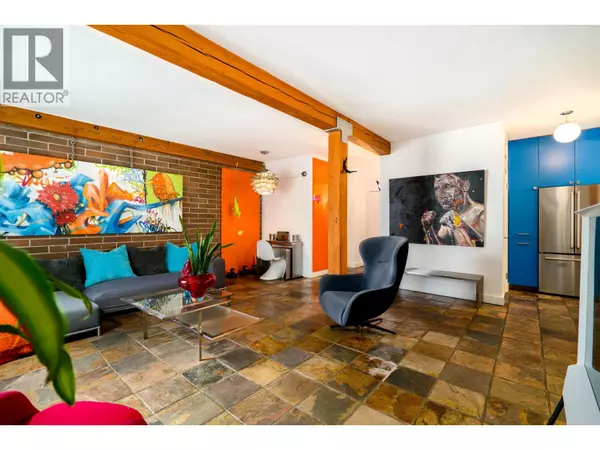1535 NELSON ST #202, Vancouver, BC V6G1M2