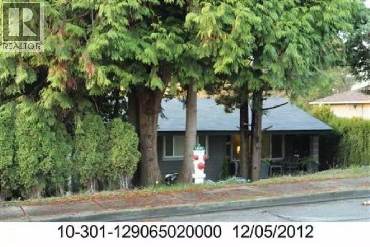 Burnaby, BC V5B2Y5,6502 BROADWAY AVENUE
