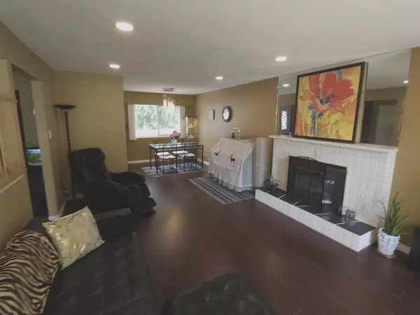 Delta, BC V4E2C6,11642 64A AVENUE