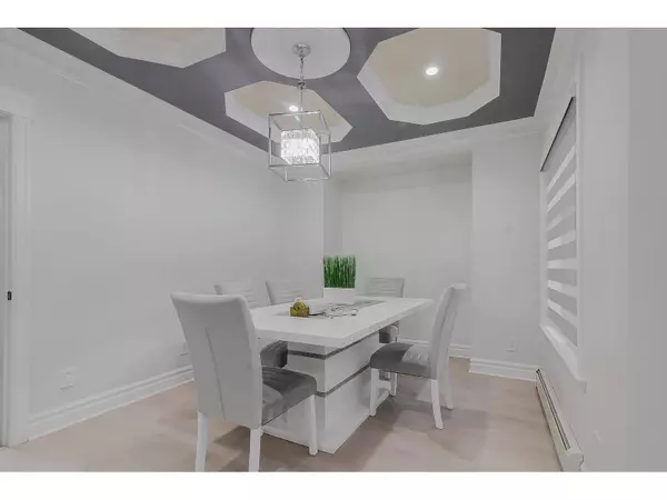 Surrey, BC V3W1R8,6842 131 STREET