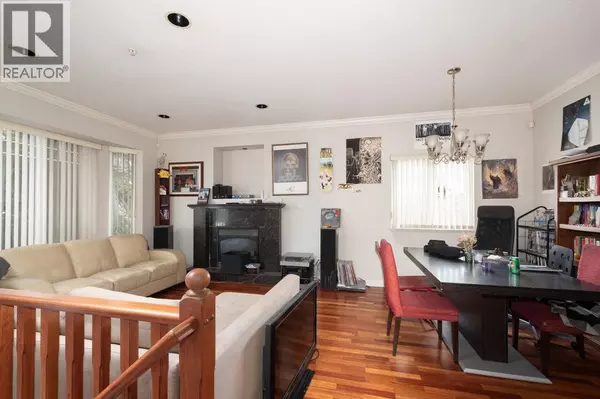 Vancouver, BC V5K1H6,2870 MCGILL STREET