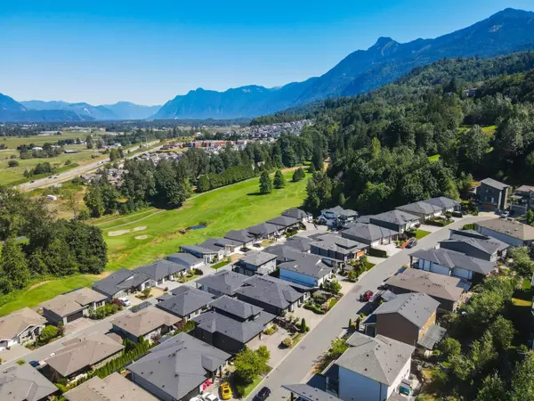 Chilliwack, BC V2P0E7,50778 LEDGESTONE PL #42