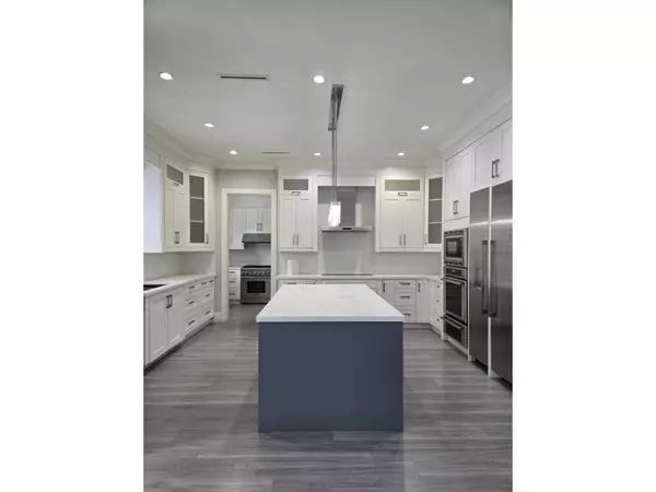 Surrey, BC V3S3E9,7699 148 STREET