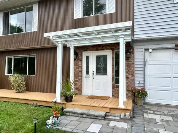 Langley, BC V1M1K3,21218 93 AVENUE