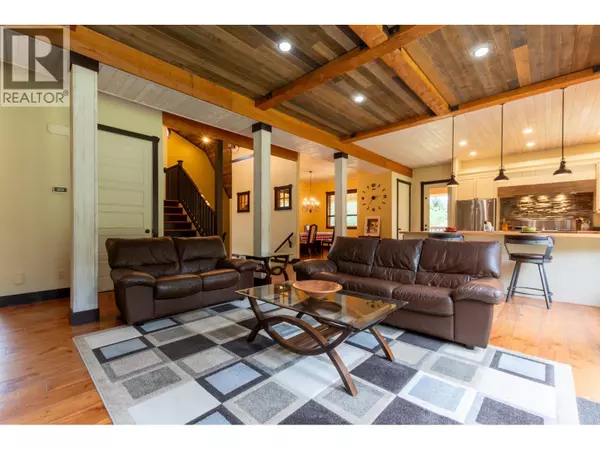 Prince George, BC V2M7B6,1805 SHARELENE DRIVE