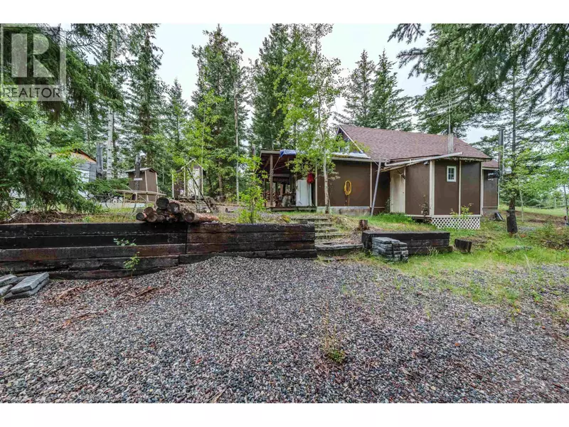 920 S GREEN LAKE ROAD, 100 Mile House, BC V0K2K2