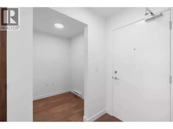 Coquitlam, BC V3J0L9,723 GROVER AVE #514