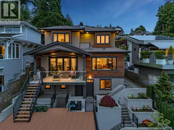 North Vancouver, BC V7N1T4,4061 ST. PAULS AVENUE