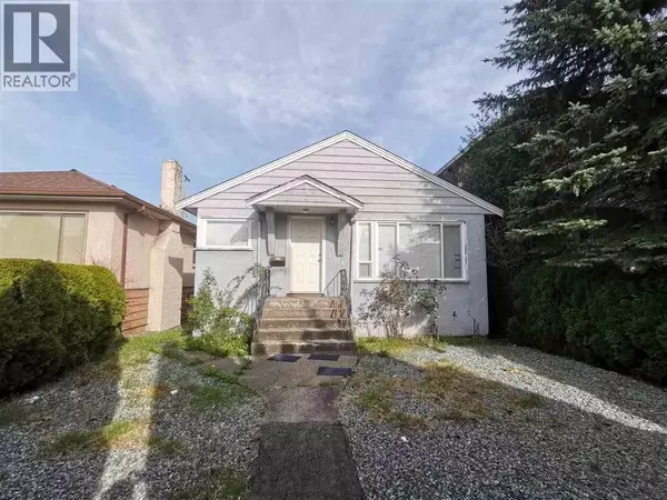 8556 OAK STREET, Vancouver, BC V6P4B1