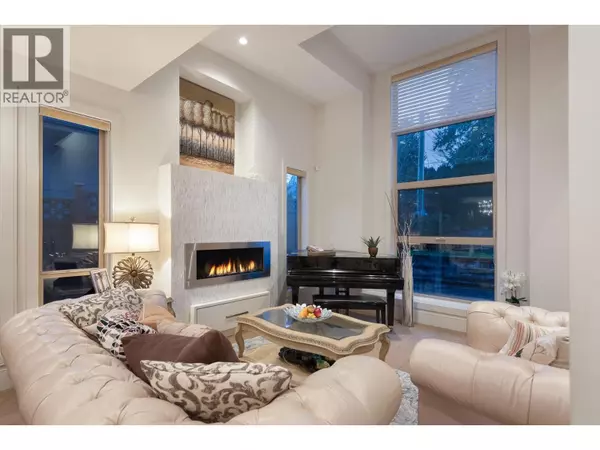 West Vancouver, BC V7T1P1,1450 FULTON AVENUE