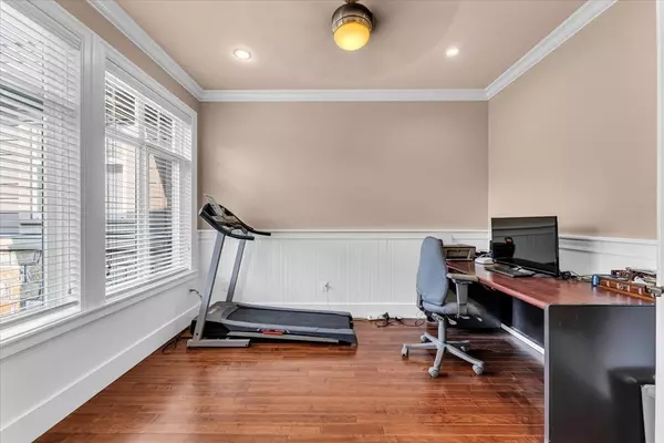 Delta, BC V4E1Z2,11655 72 AVENUE