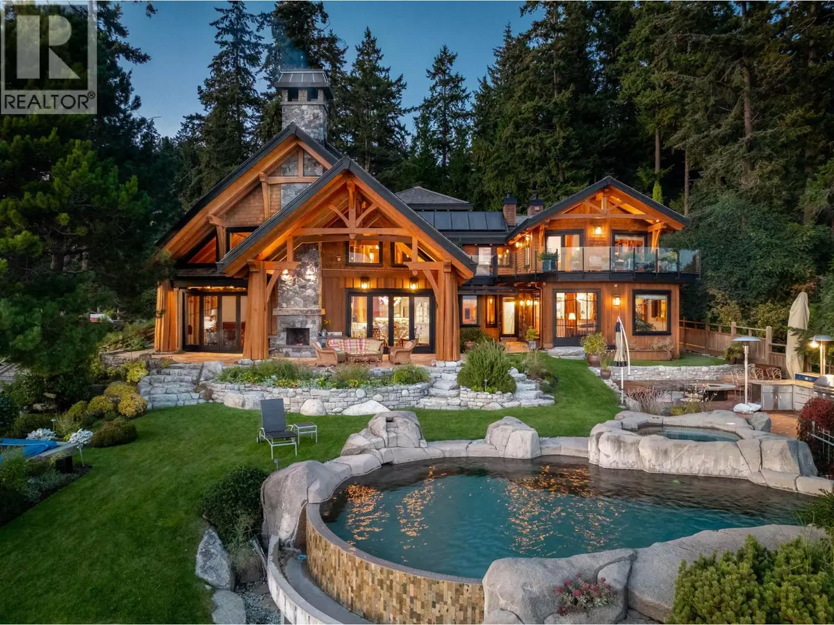 Sechelt, BC V0N3A0,5871 SUNSHINE COAST HIGHWAY