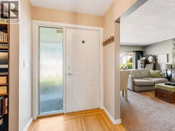 New Westminster, BC V3L2A7,302 BLACKMAN STREET