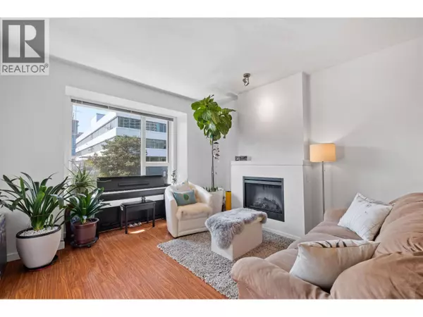 Burnaby, BC V5C0A7,4723 DAWSON ST #410