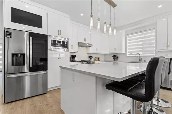 Abbotsford, BC V2S8J6,1684 MCKENZIE ROAD