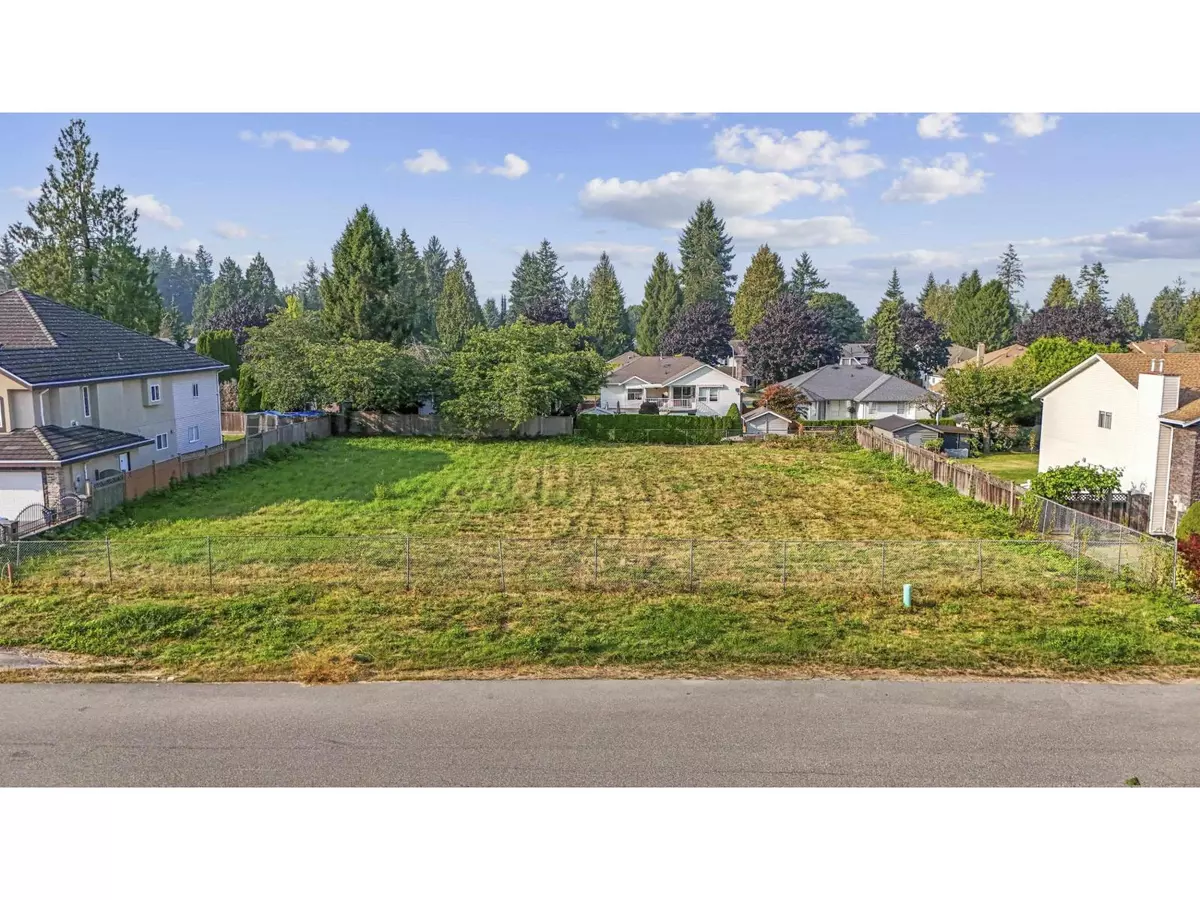Surrey, BC V3R9C1,15481 91 AVENUE