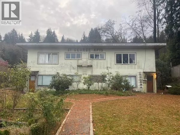 2217 ST. GEORGE STREET, Port Moody, BC V3H2G1