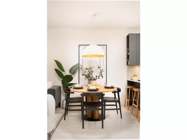 Langley, BC V2Y3X8,7936 206 ST #102