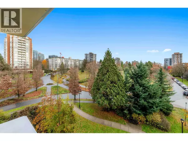 683 West VICTORIA PARK #602, North Vancouver, BC V7M0A2