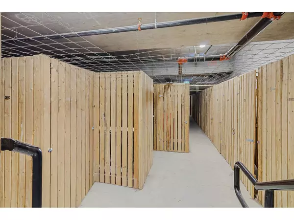 Abbotsford, BC V2S0M6,32838 LANDEAU PL #308